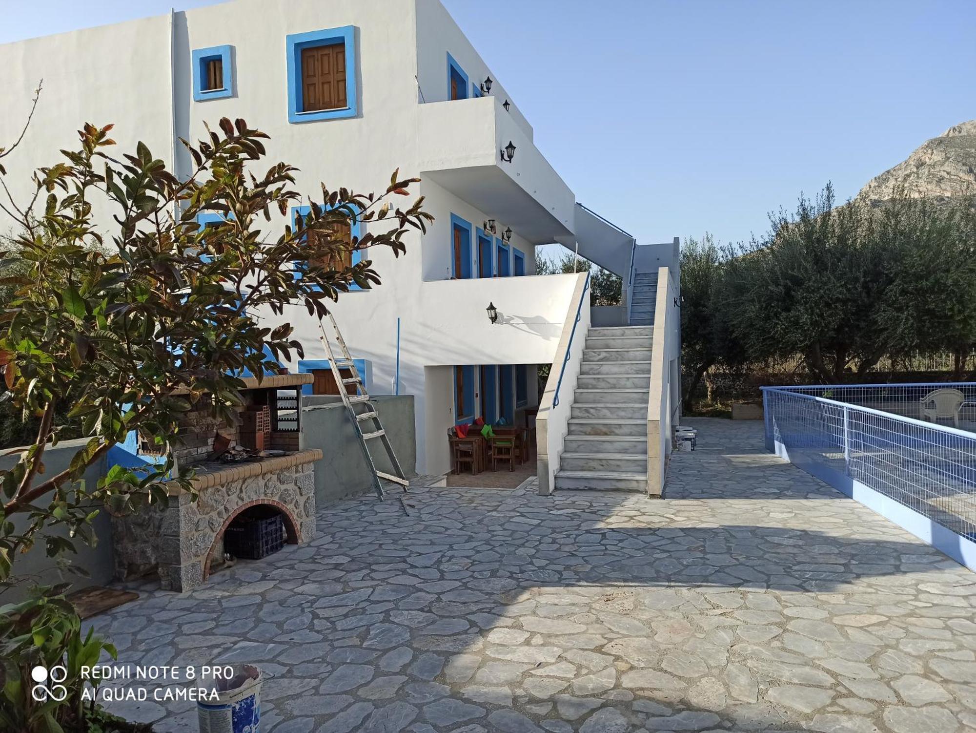 Giannis Apartments By Climbing House Panormos  Exterior photo