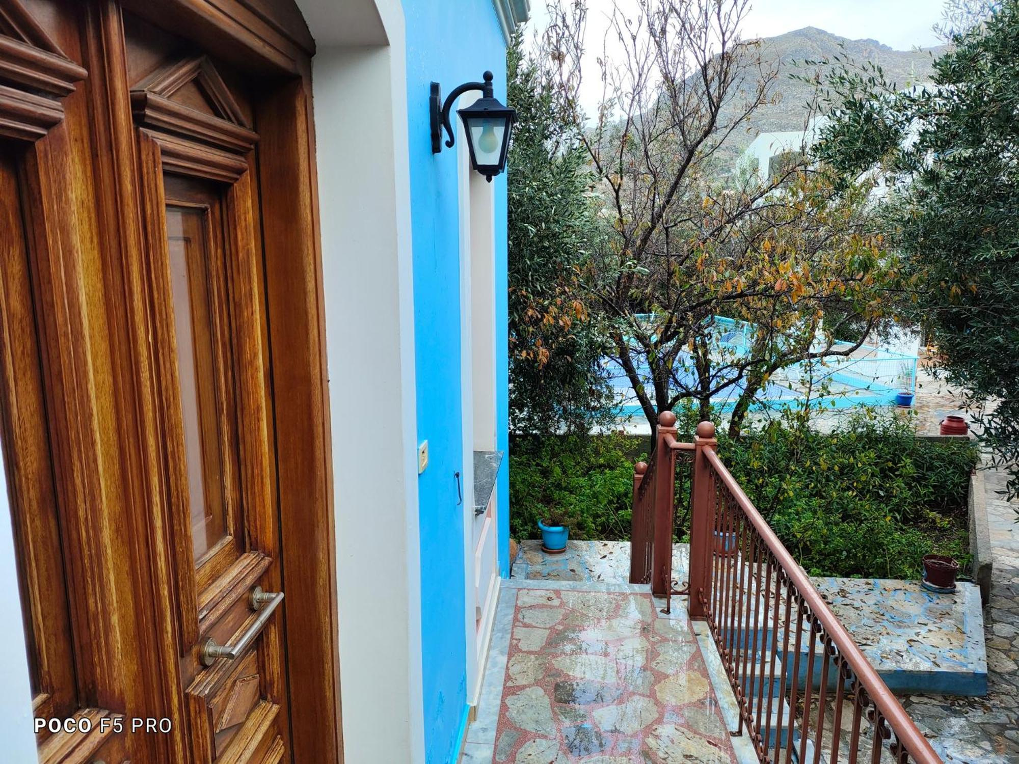 Giannis Apartments By Climbing House Panormos  Exterior photo